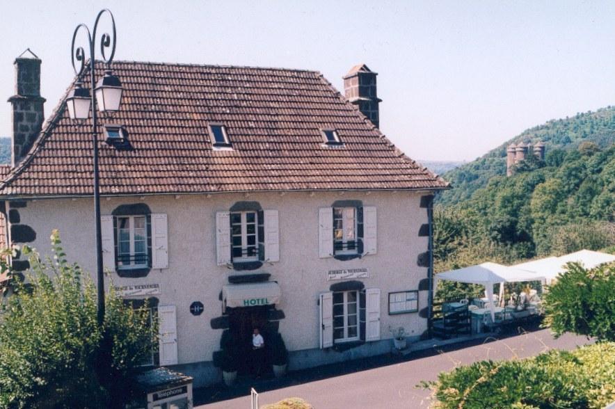 Auberge Hotel De Tournemire - Cantal מראה חיצוני תמונה