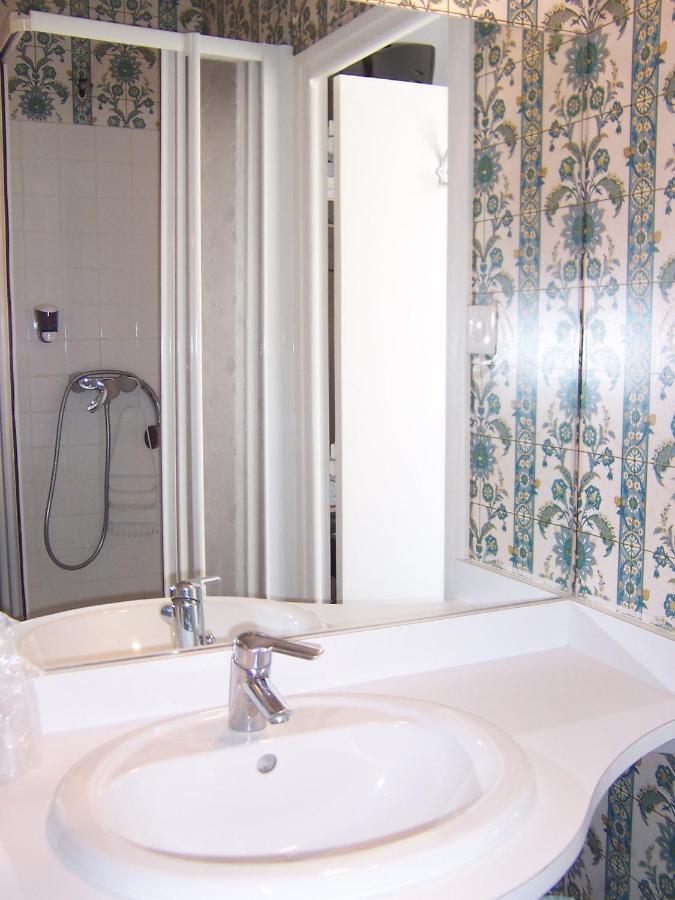 Auberge Hotel De Tournemire - Cantal חדר תמונה
